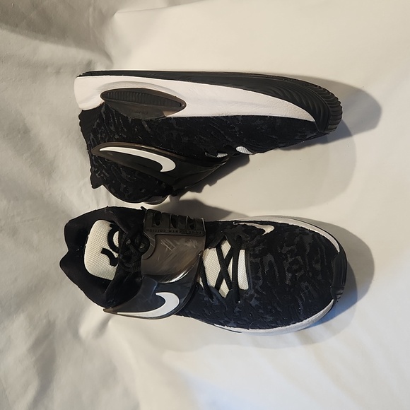 Nike Kevin Durant KD12 TB  DM5040-001 - Picture 1 of 16